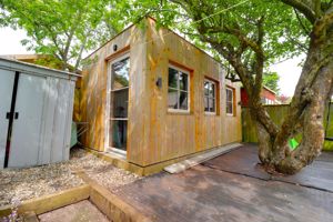 Summer House/Home Office